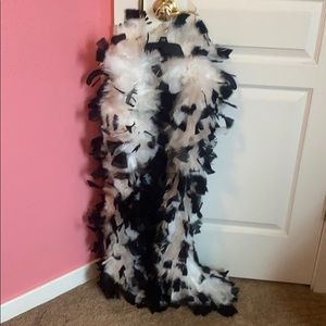 Black and White Large Boa